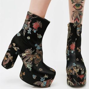 Current Mood Spittin Fiyah Boots